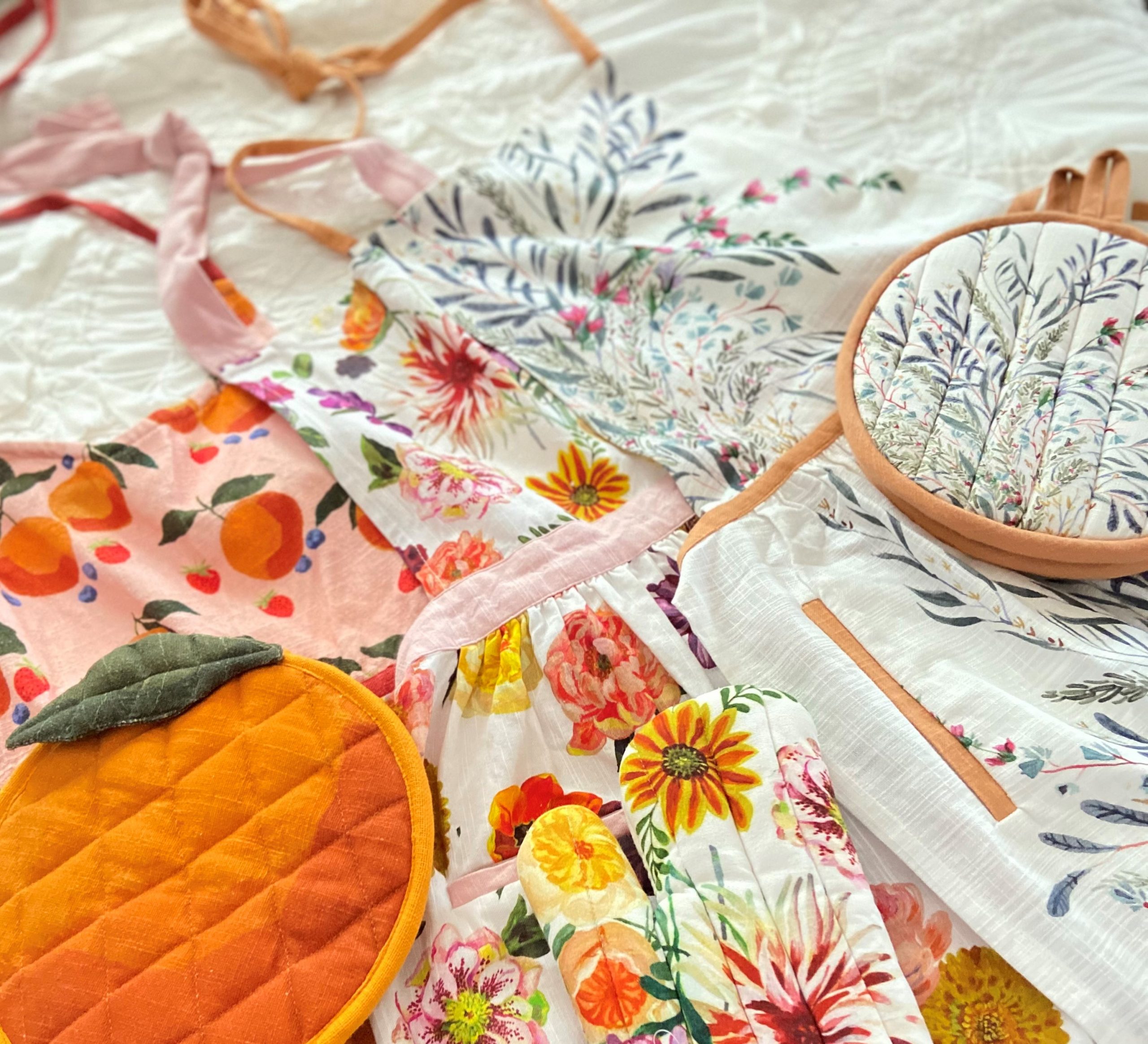 Anthropologie Kitchenware Haul | Aprons, Pot Holders, and More!